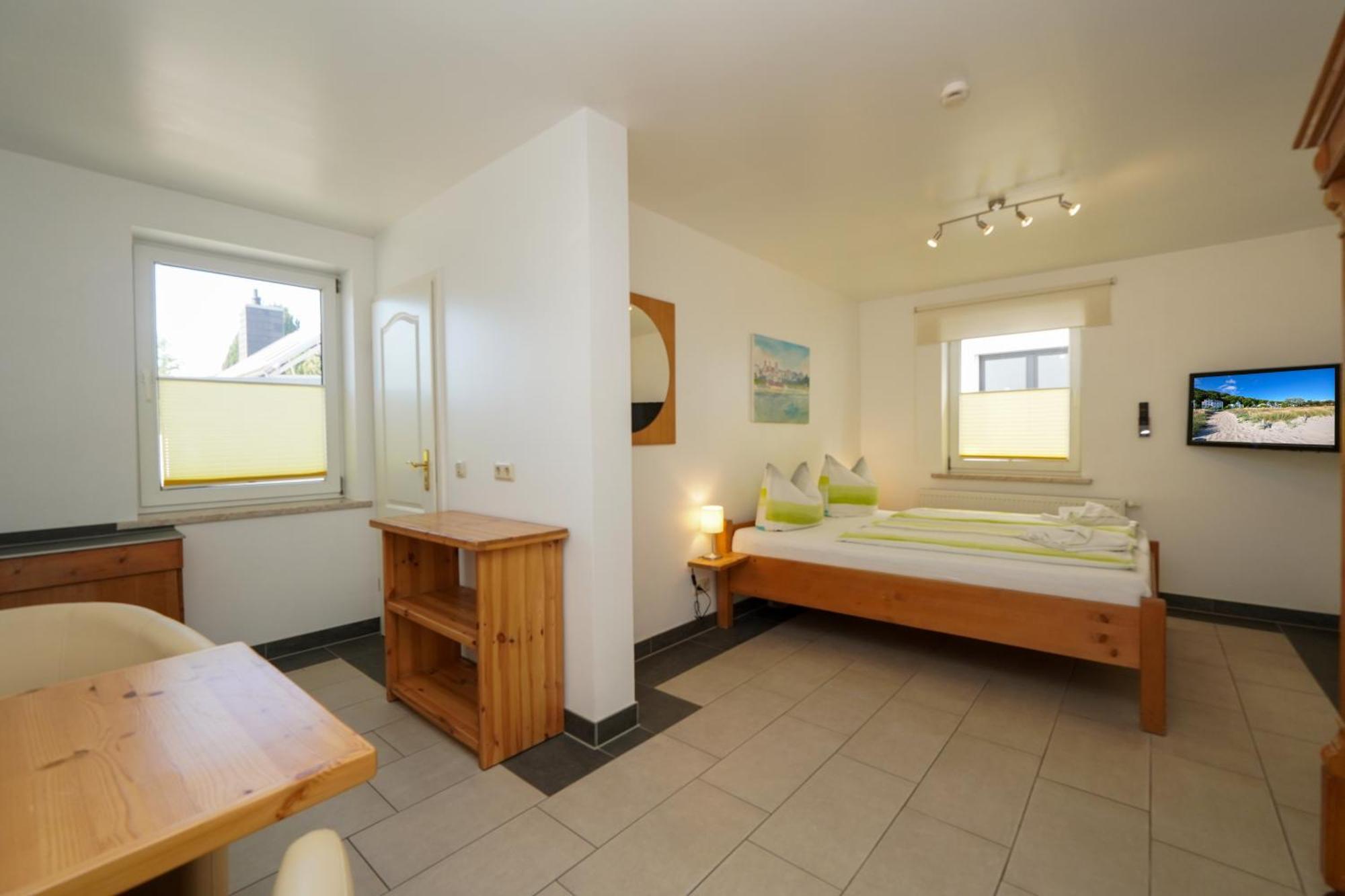 Pension Middel Binz Exterior photo